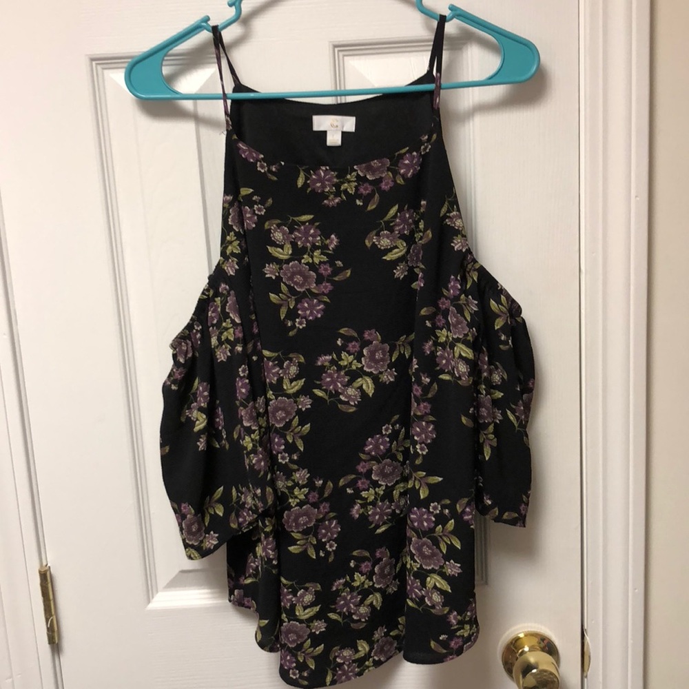 Floral Pattered Cold Shoulder Top